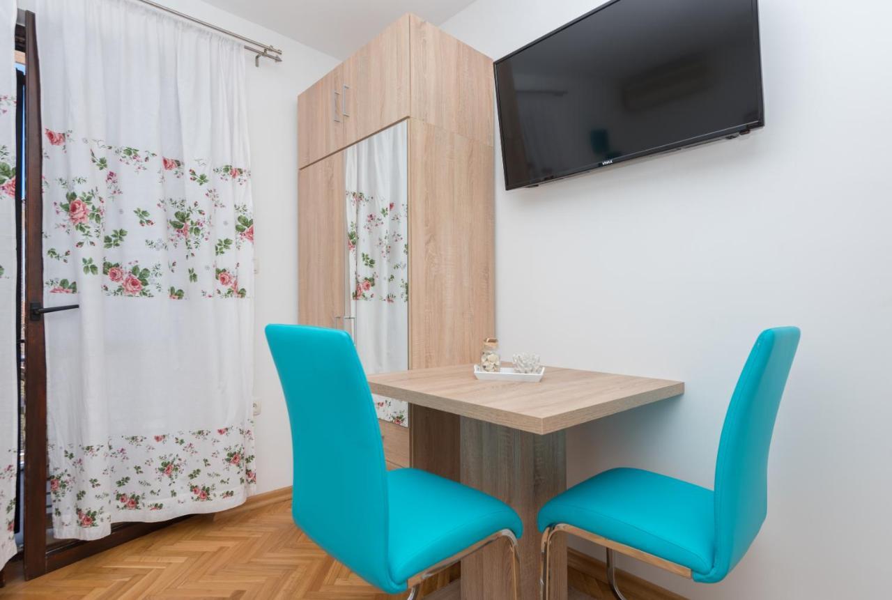 Royal M&m Apartment